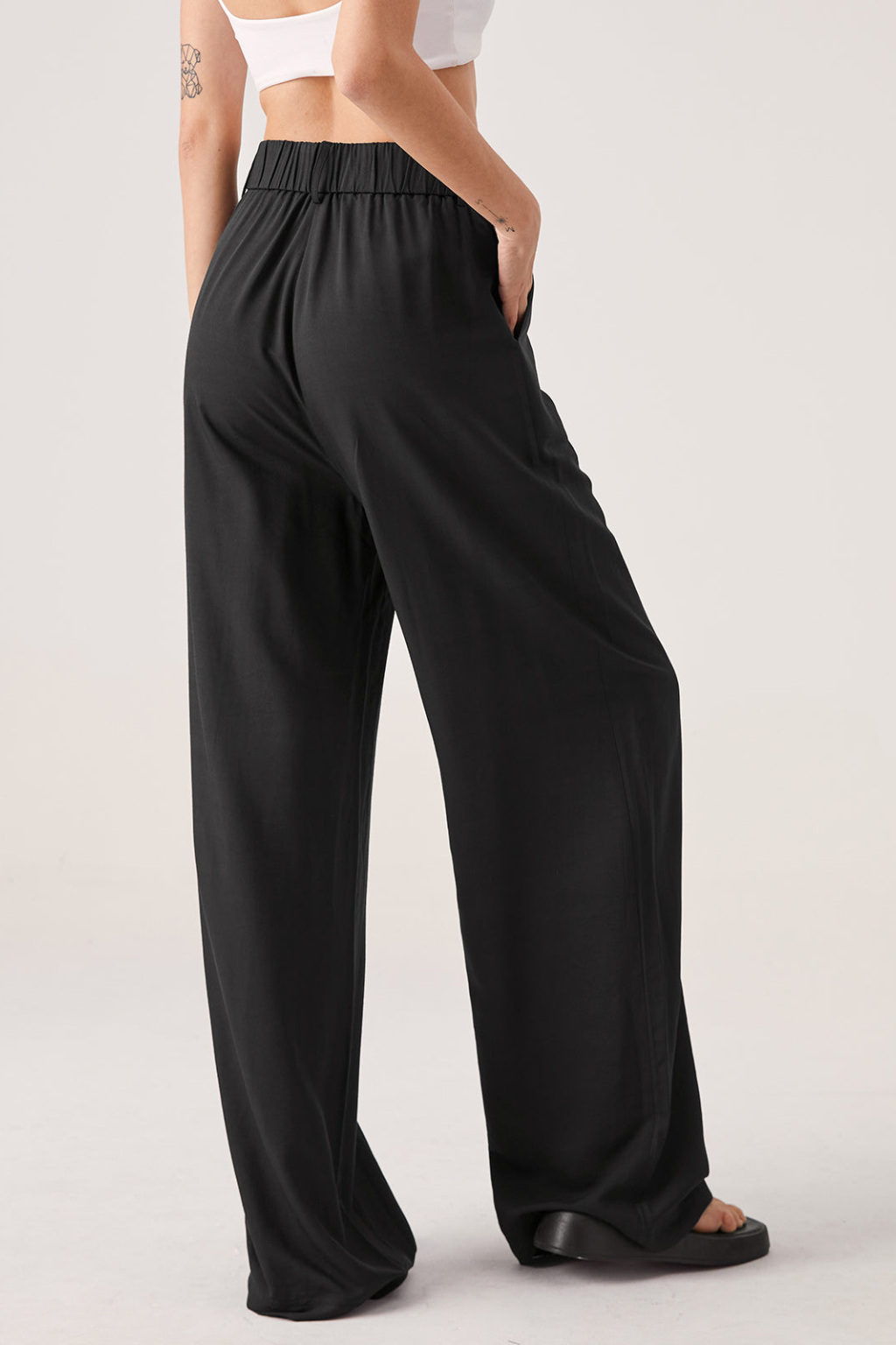 Women’s High-Rise Wide-Leg Flow Trousers