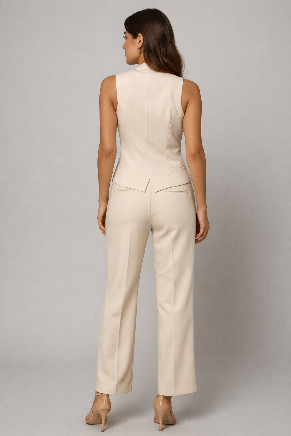 Women’s Sleeveless Suit Set